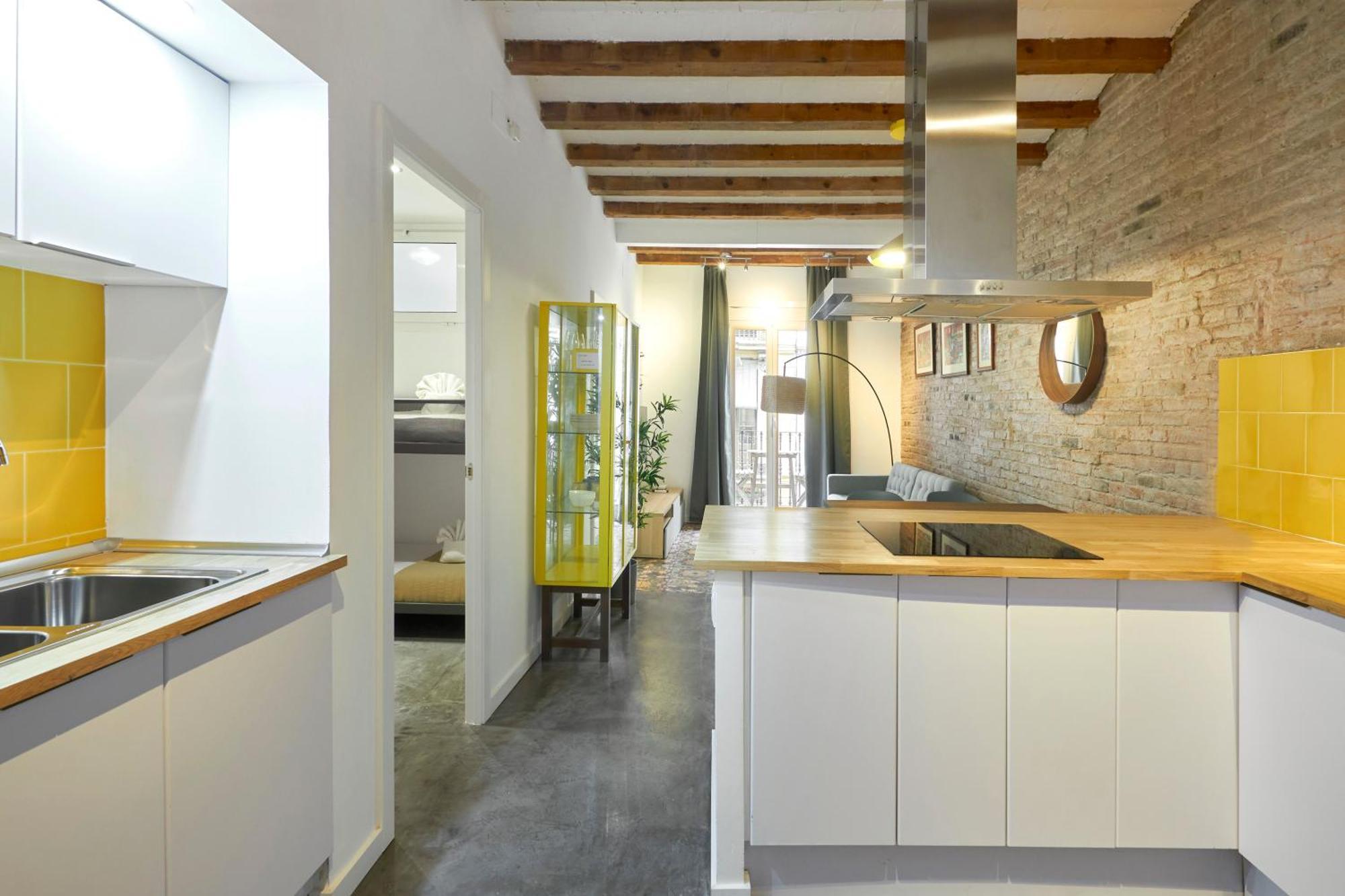 64 Apartment In A Typical Barcelona'S Old Building Dış mekan fotoğraf