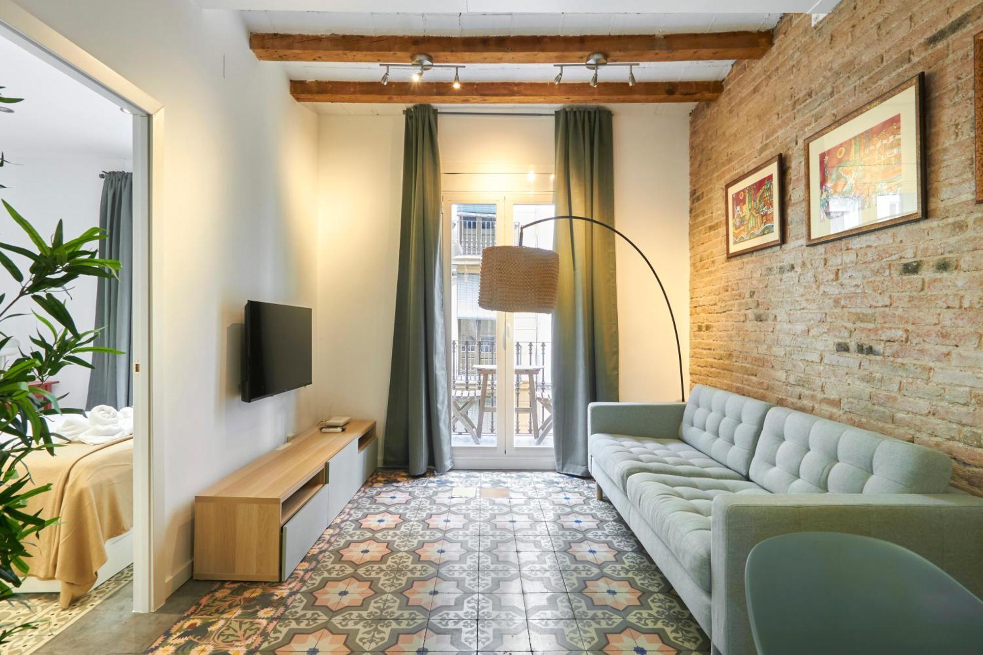 64 Apartment In A Typical Barcelona'S Old Building Dış mekan fotoğraf