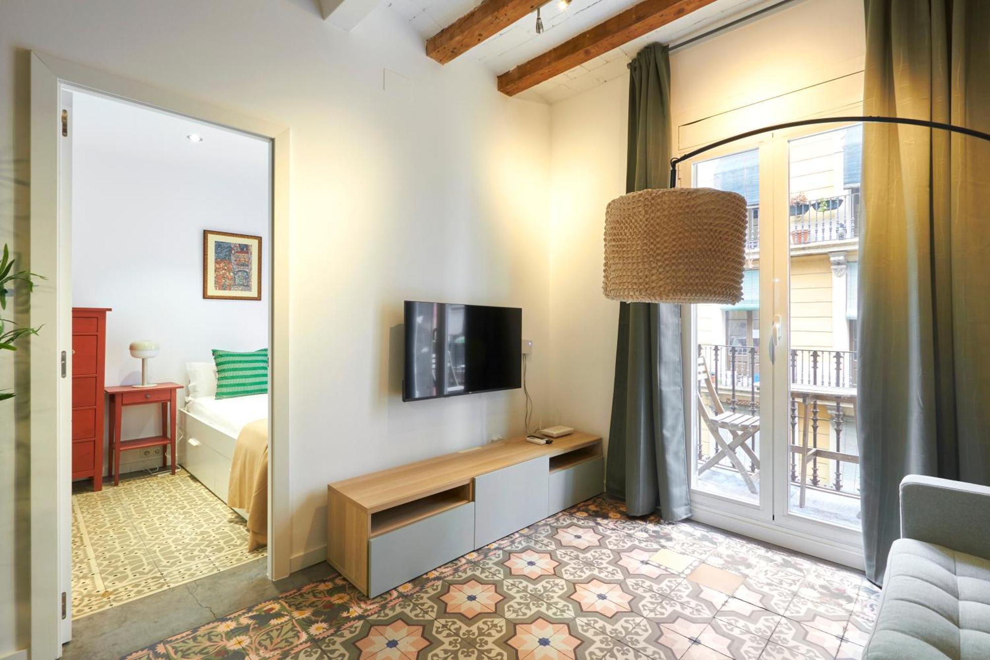 64 Apartment In A Typical Barcelona'S Old Building Dış mekan fotoğraf